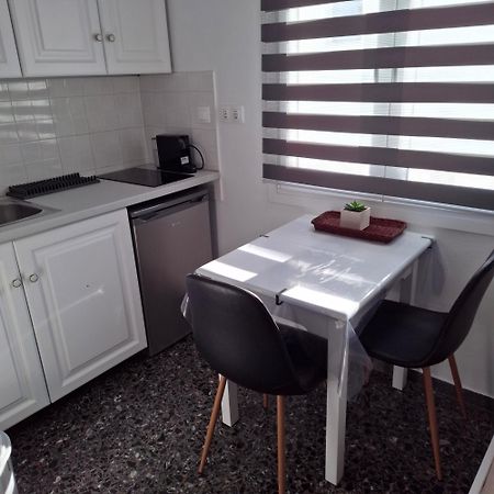 Flora Rooms & Apartments Науса Экстерьер фото